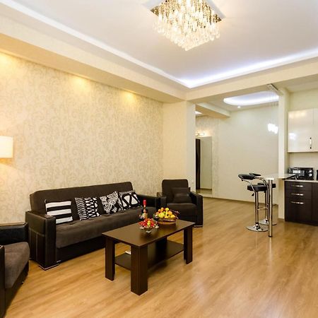 Tbilisi Two Bedroom Apartment Dış mekan fotoğraf
